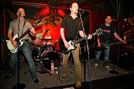 014Madlocks04